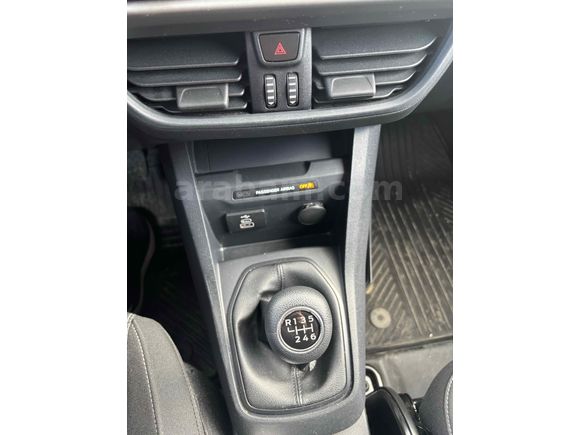 Sahibinden Ford Transit Courier 1.5 EcoBlue Deluxe 2025 Model 