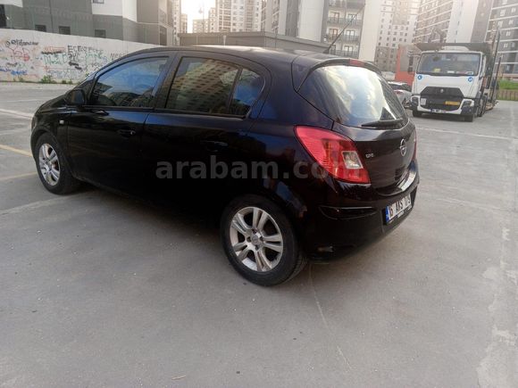 Bayan Öğretmenden Opel Corsa 1.2 Enjoy 2009 Model
