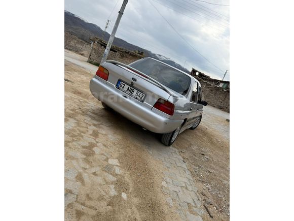 Sahibinden Ford Escort 1.6 CLX 1996 Model