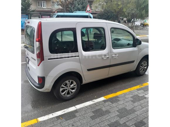 Sahibinden Renault Kangoo Multix 1.5 dCi Touch 2021 Model  188.100 km Beyaz