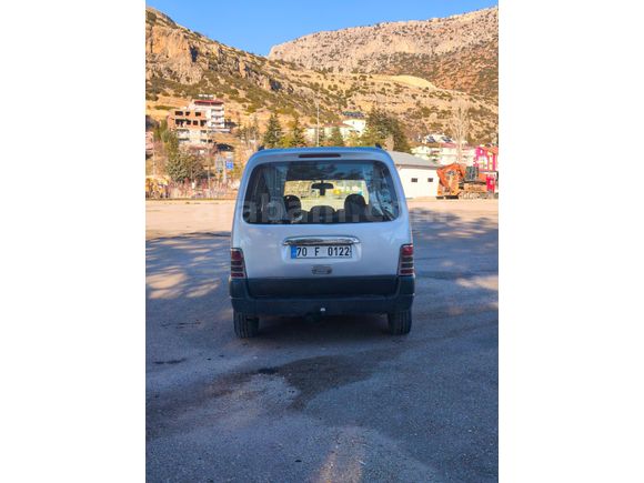 Sahibinden Peugeot Partner 1.9 D 2004 Model