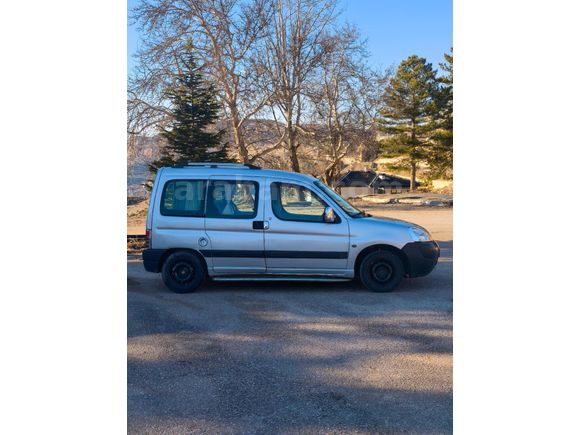 Sahibinden Peugeot Partner 1.9 D 2004 Model