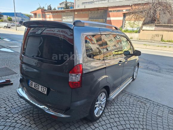 Sahibinden Ford Tourneo Courier 1.5 TDCi Titanium Plus 2020 Model