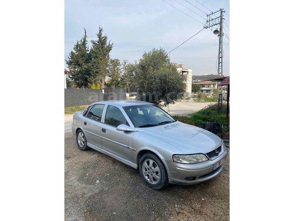 Sahibinden Opel Vectra 1.6 Elegance 2001 Model  355.000 km Gri