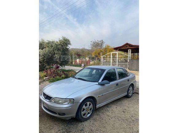 Sahibinden Opel Vectra 1.6 Elegance 2001 Model  355.000 km Gri