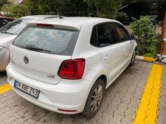 Sahibinden Volkswagen Polo 1.4 TDi Comfortline 2017 Model  158.000 km   de İstanbul basaksehirdeyim alıcısına hayırlı olsun