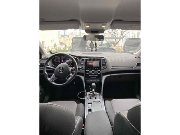 Sahibinden Renault Megane 1.3 TCe Touch 2024 Model 