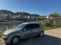 Sahibinden Renault Clio 1.4 Privilege klimalı 2003 Model 