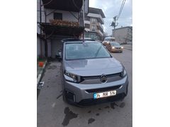 Sahibinden Citroen Berlingo 1.5 BlueHDI Shine Bold 2024 Model  27.000 km Gri
