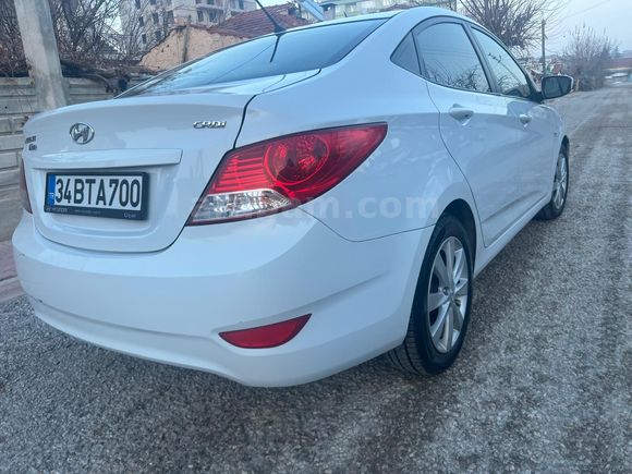 Sahibinden Hyundai Accent Blue 1.6 CRDI Mode Plus 2018 Model