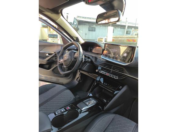 Sahibinden Peugeot 2008 1.2 PureTech Allure 2025 Model 