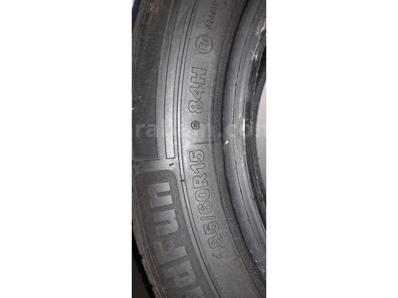Temiz  az kullanılmış lastik