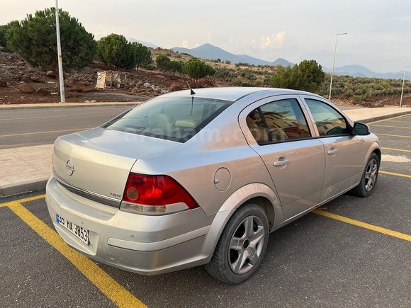 2011 OPEL ASTRA 1.3 CDTI 292.000KM AİLE ARACI