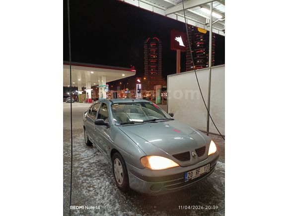 Sahibinden Renault Megane 1.6 RTE 2000 Model  255.000 km Gri