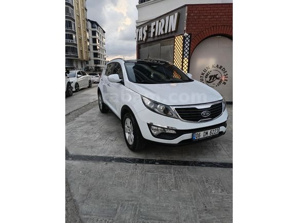 Sahibinden Kia Sportage 1.6 GSL 2012 Model  203000 km Beyaz
