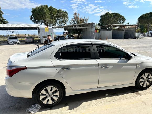 2016 MODEL C-ELYSEE 1.6 TEMİZ AİLE ARACI