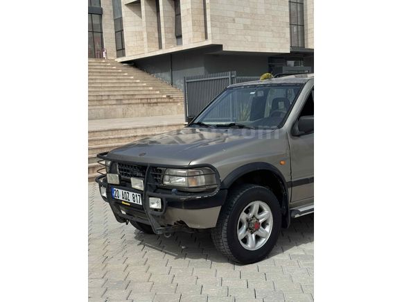 İlk sahibinden aldım 
Yeni motor yapıldı sıfır vizesi tüp sıfır güzel arac