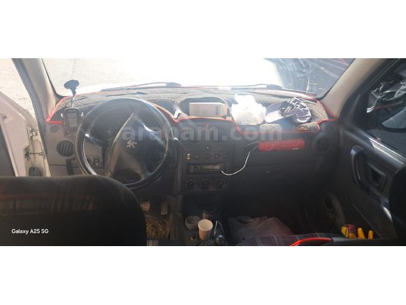 Sahibinden Peugeot Partner 2.0 HDI 2003 Model