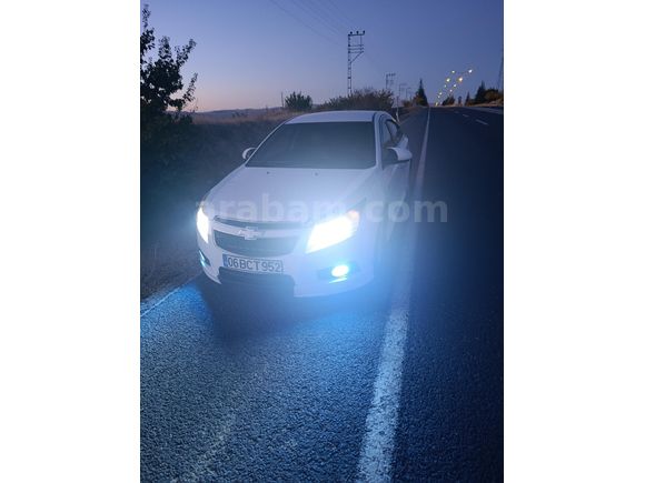 Sahibinden Chevrolet Cruze 1.6 LS 2011 Model  267.000 km Beyaz