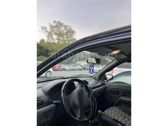 Sahibinden Renault Clio 1.4 RTA 2001 Model Kocaeli