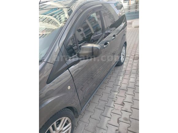 Sahibinden Ford Tourneo Courier 1.5 TDCi Titanium 2018 Model