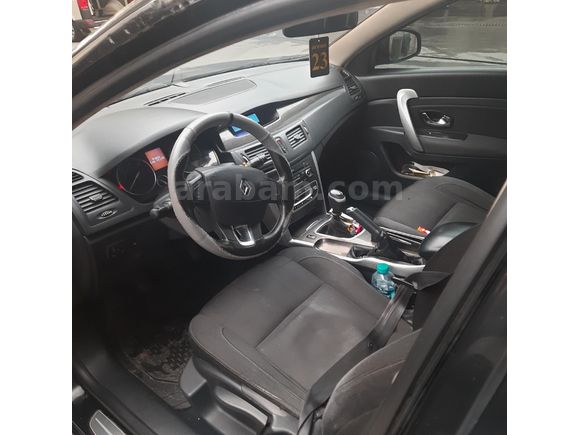 Sahibinden Renault Latitude 1.5 dCi Privilege 2013 Model  303.000 km Siyah
