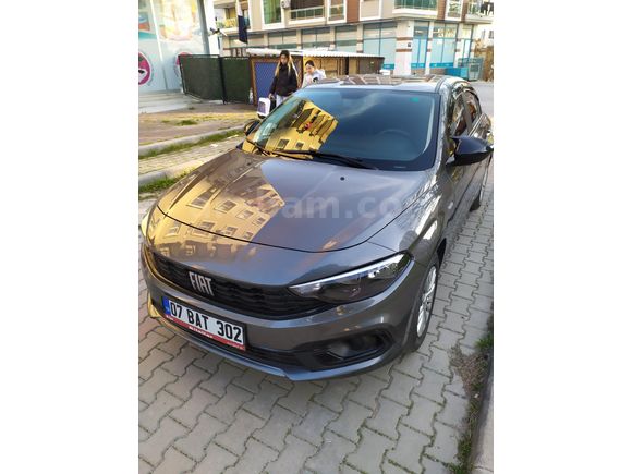 Sahibinden Fiat Egea 1.4 Fire Easy 2022 Model  28.000 km Gri (Gümüş)