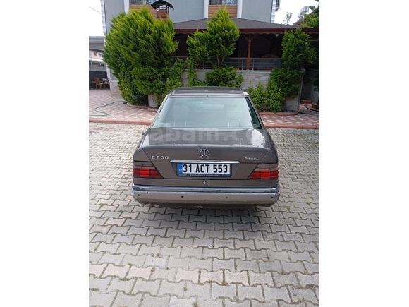 Sahibinden Mercedes - Benz E 200 d 1994 Model