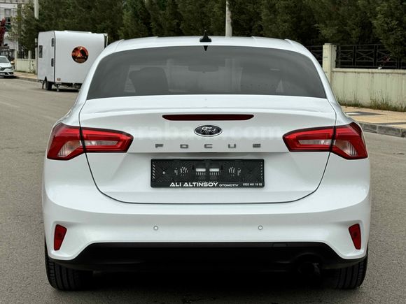 TR’DE TEK! SADECE _14_BİNDE 2020 FORD FOCUS 1.5 TREND-X HATASIZ