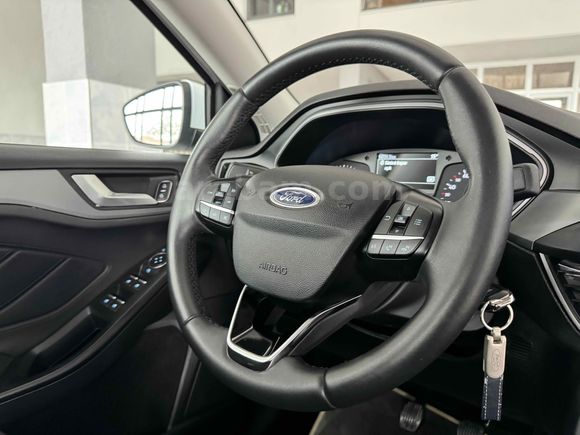 TR’DE TEK! SADECE _14_BİNDE 2020 FORD FOCUS 1.5 TREND-X HATASIZ