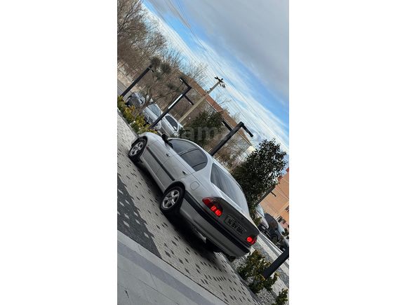 Sahibinden Toyota Avensis 2.0 Sol 2001 Model 