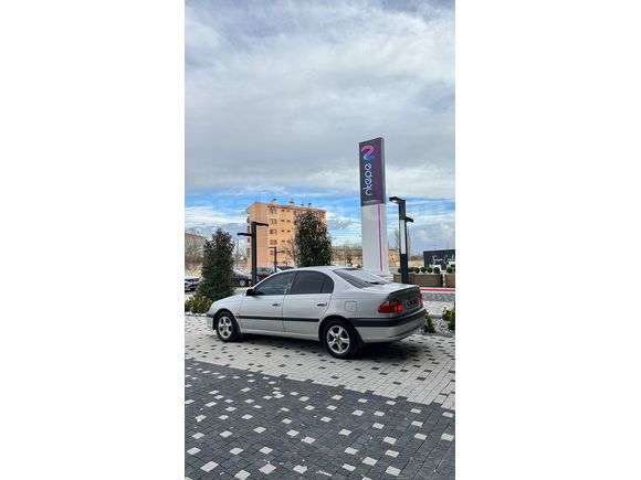 Sahibinden Toyota Avensis 2.0 Sol 2001 Model 