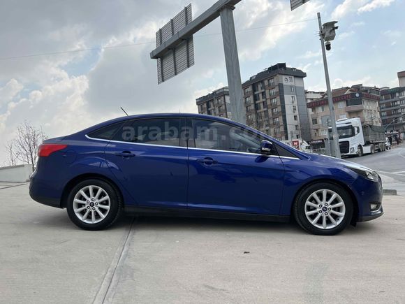Sahibinden Ford Focus 1.5 TDCi Titanium 2017 Model  190.000km Lacivert