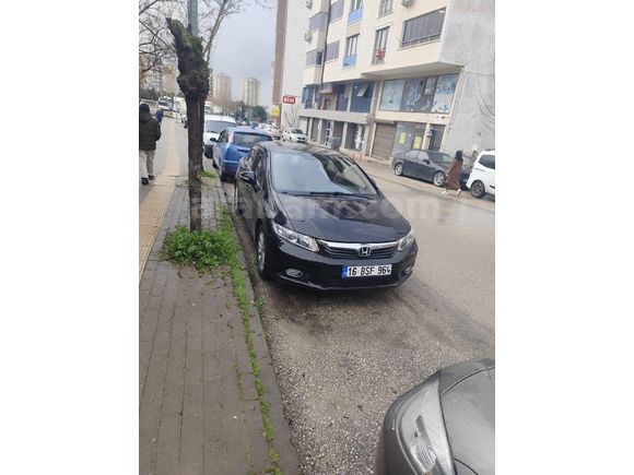 Sahibinden Honda Civic 1.6i VTEC Dream 2013 Model
