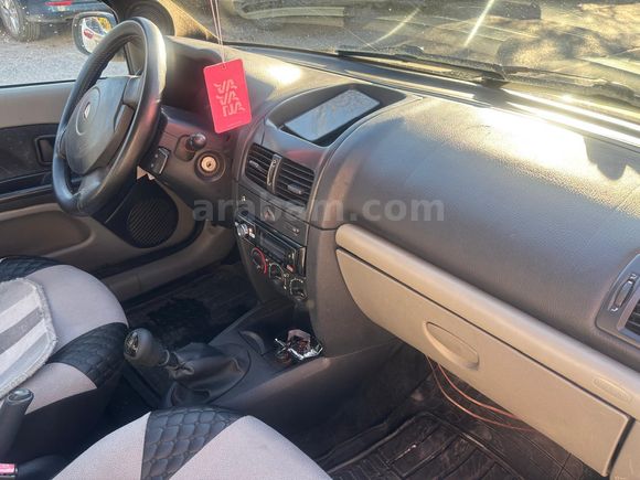 Sahibinden Renault Clio 1.2 Authentique 2004 Model