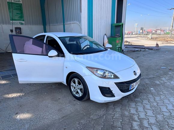Sahibinden TEK ELDEN KULLANILMIŞ TERTEMİZ MAZDA 3