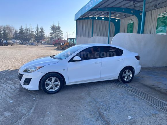 Sahibinden TEK ELDEN KULLANILMIŞ TERTEMİZ MAZDA 3