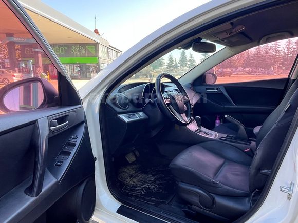 Sahibinden TEK ELDEN KULLANILMIŞ TERTEMİZ MAZDA 3