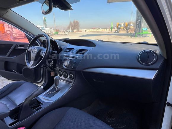 Sahibinden TEK ELDEN KULLANILMIŞ TERTEMİZ MAZDA 3