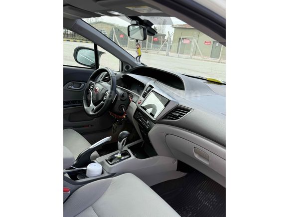 Sahibinden Honda Civic 1.6i VTEC Eco Elegance 2013 Model 