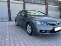 Sahibinden ful servis bakımlı Honda Civic 1.6 Premium 2010 Model