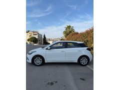 Sahibinden Hyundai i20 1.4 MPI Jump 2020 Model  107.000 km Beyaz