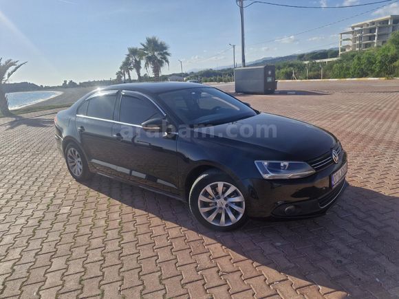 Sahibinden Volkswagen Jetta 1.6 TDi Highline 2012 Model