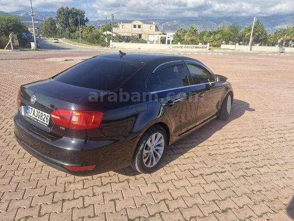 Sahibinden Volkswagen Jetta 1.6 TDi Highline 2012 Model