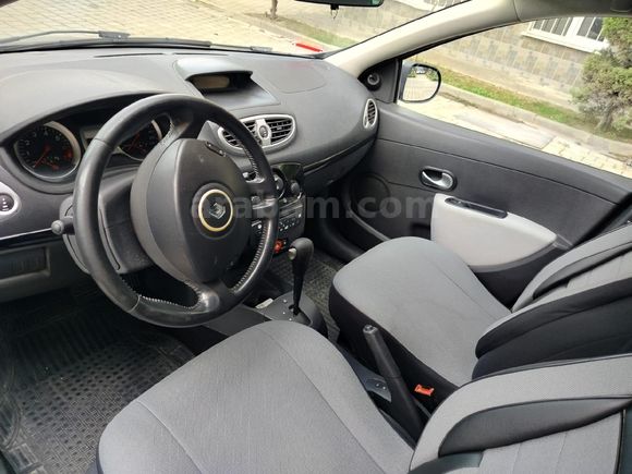 Sahibinden Renault Clio 1.6 Grandtour Extreme 2011 Model