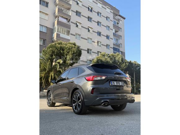 Sahibinden Ford Kuga 1.5 EcoBlue ST Line 2022 Model 