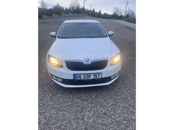 Sahibinden Skoda Octavia 1.6 TDI Ambition 2014 Model  221.000 km Beyaz