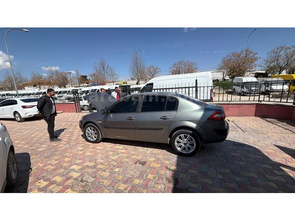Sahibinden Renault Megane 1.5 dCi Authentique 2006 Model