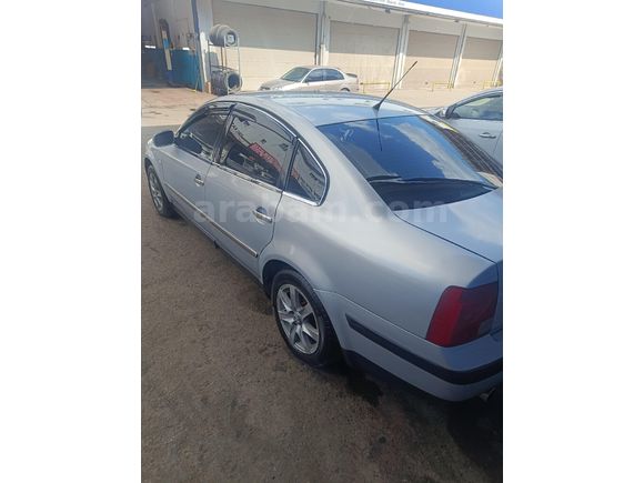 Sahibinden Volkswagen Passat 1.8 Basic 1999 Model