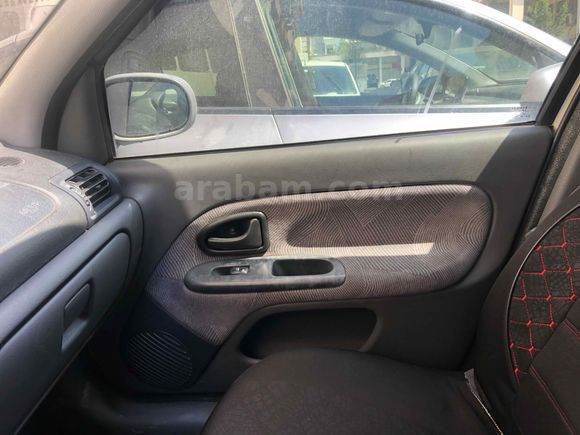 Sahibinden Renault Clio 1.6 RXT 2000 Model